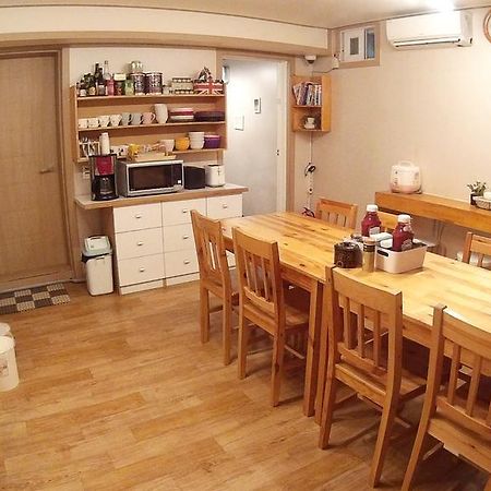24 Guesthouse Edae Сеул Екстериор снимка