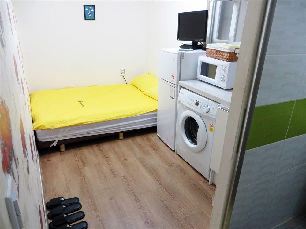 24 Guesthouse Edae Сеул Екстериор снимка