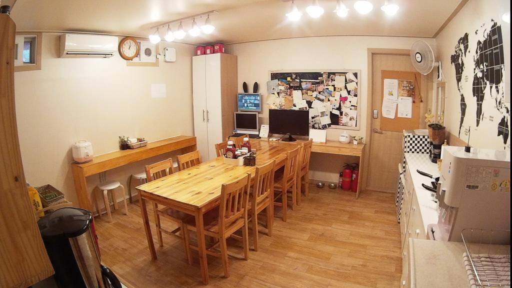 24 Guesthouse Edae Сеул Екстериор снимка