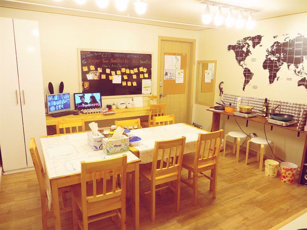 24 Guesthouse Edae Сеул Екстериор снимка